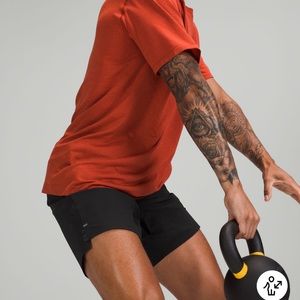 Lululemon License to Train Large Black 7” Linerless Shorts